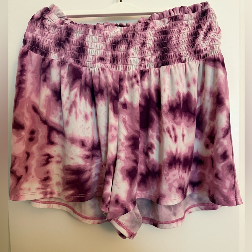 BCBGeneration Pink and White Smocked Shorts
